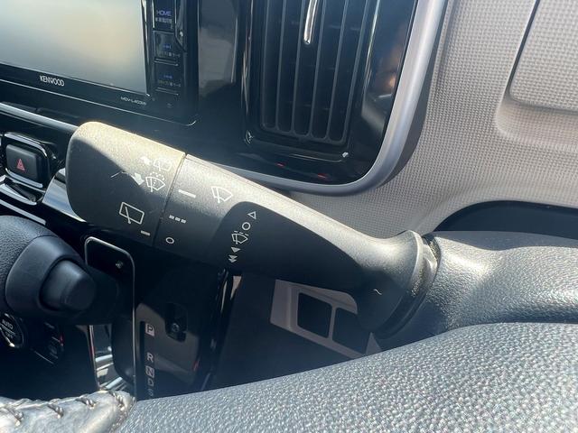 ムーヴキャンバス XリミテッドSAII☆メモリーナビ☆両側パワスラ☆試乗OK☆ メモリーナビTV☆バックカメラ☆両側パワースライドドア☆スマートキー☆プッシュスタート☆オートエアコン☆エコアイドル☆ETC☆スマートアシスト2☆電動格納ミラー☆フロアマット☆走行4.7万K☆試乗OK(5枚目)