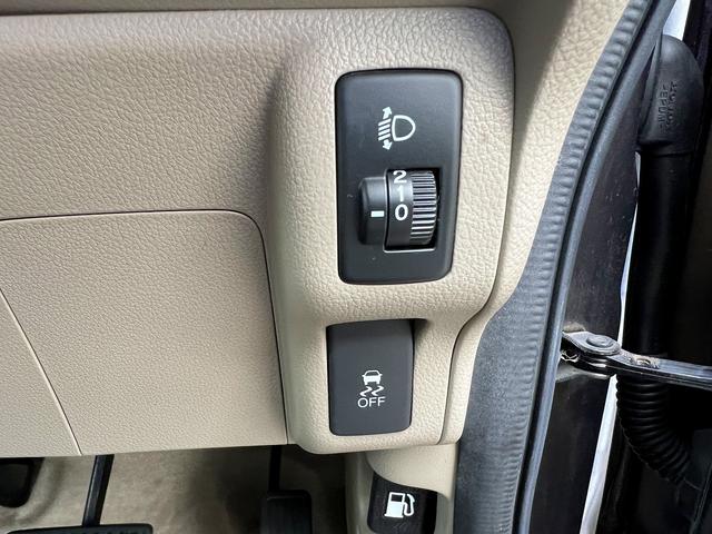 N-BOX G・Lパッケージ☆ポータブルナビ☆☆両側パワスラ☆試乗OK☆ ポータブルナビTV☆両側パワースライドドア☆スマートキー☆プッシュスタート☆オートエアコン☆14AW☆ベンチシート☆アームレスト☆ステアリモコン☆プライバシーガラス☆ABS☆走行4.8万K☆試乗OK(33枚目)