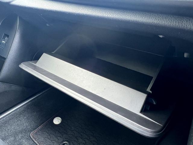 ８６ Ｇ☆ディスプレイオーディオ☆前後ドラレコ☆ＥＴＣ☆試乗ＯＫ☆　ディスプレイオーディオ☆バックカメラ☆１８ＡＷ☆キーレス☆ＨＩＤライト☆ヘッドライトレベライザー☆ＥＴＣ☆前後ドライブレコーダー☆電動格納ミラー☆エアバッグ☆ＡＢＳ☆走行２．９万Ｋ☆試乗ＯＫ（13枚目）