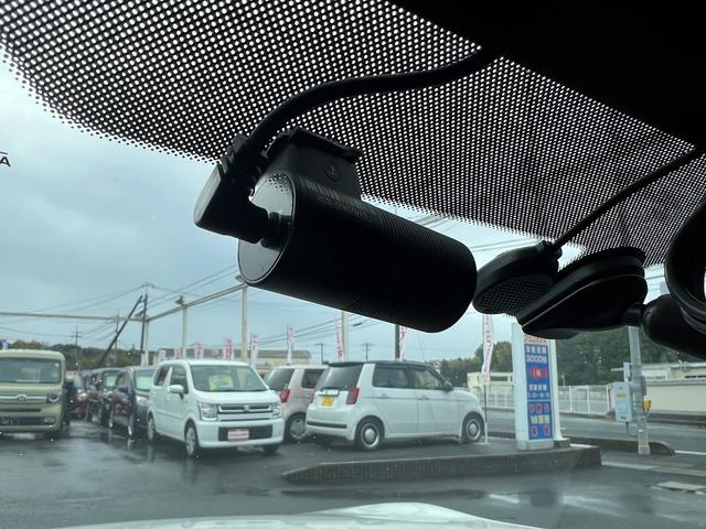 ８６ Ｇ☆ディスプレイオーディオ☆前後ドラレコ☆ＥＴＣ☆試乗ＯＫ☆　ディスプレイオーディオ☆バックカメラ☆１８ＡＷ☆キーレス☆ＨＩＤライト☆ヘッドライトレベライザー☆ＥＴＣ☆前後ドライブレコーダー☆電動格納ミラー☆エアバッグ☆ＡＢＳ☆走行２．９万Ｋ☆試乗ＯＫ（16枚目）