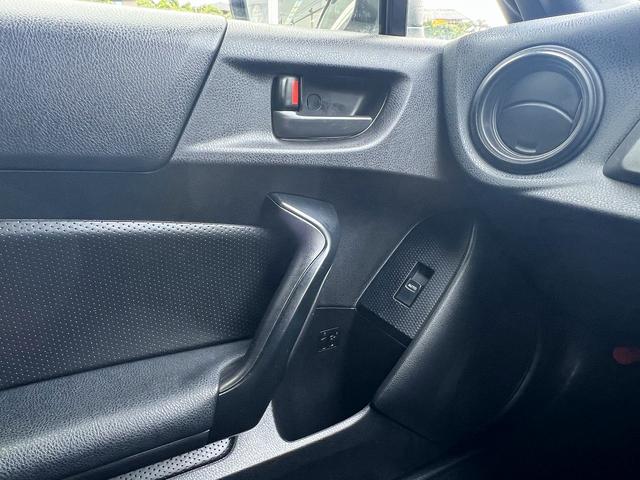 ８６ Ｇ☆ディスプレイオーディオ☆前後ドラレコ☆ＥＴＣ☆試乗ＯＫ☆　ディスプレイオーディオ☆バックカメラ☆１８ＡＷ☆キーレス☆ＨＩＤライト☆ヘッドライトレベライザー☆ＥＴＣ☆前後ドライブレコーダー☆電動格納ミラー☆エアバッグ☆ＡＢＳ☆走行２．９万Ｋ☆試乗ＯＫ（32枚目）