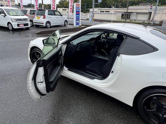 ８６ Ｇ☆ディスプレイオーディオ☆前後ドラレコ☆ＥＴＣ☆試乗ＯＫ☆　ディスプレイオーディオ☆バックカメラ☆１８ＡＷ☆キーレス☆ＨＩＤライト☆ヘッドライトレベライザー☆ＥＴＣ☆前後ドライブレコーダー☆電動格納ミラー☆エアバッグ☆ＡＢＳ☆走行２．９万Ｋ☆試乗ＯＫ（45枚目）