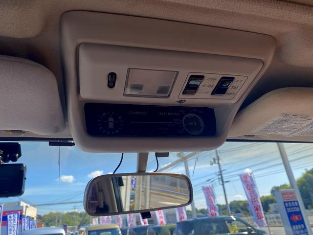 ランドクルーザー80 VXリミテッド☆5人乗り☆サンルーフ☆リフトUP☆試乗OK☆ 4WD☆1ナンバー登録☆5人乗り☆リフトアップ☆MKW16AW☆オープンカントリー☆サイドステップ☆ガナドールマフラー☆サンルーフ☆革調シートカバー☆ナビ☆バックカメラ☆ETC☆クルーズコントロール☆(19枚目)