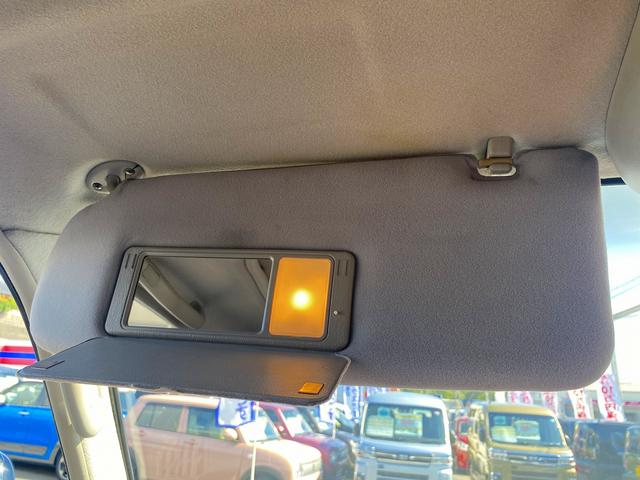 ランドクルーザー80 VXリミテッド☆5人乗り☆サンルーフ☆リフトUP☆試乗OK☆ 4WD☆1ナンバー登録☆5人乗り☆リフトアップ☆MKW16AW☆オープンカントリー☆サイドステップ☆ガナドールマフラー☆サンルーフ☆革調シートカバー☆ナビ☆バックカメラ☆ETC☆クルーズコントロール☆(32枚目)