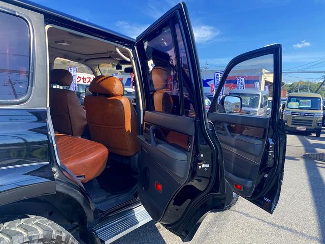 ランドクルーザー80 VXリミテッド☆5人乗り☆サンルーフ☆リフトUP☆試乗OK☆ 4WD☆1ナンバー登録☆5人乗り☆リフトアップ☆MKW16AW☆オープンカントリー☆サイドステップ☆ガナドールマフラー☆サンルーフ☆革調シートカバー☆ナビ☆バックカメラ☆ETC☆クルーズコントロール☆(40枚目)