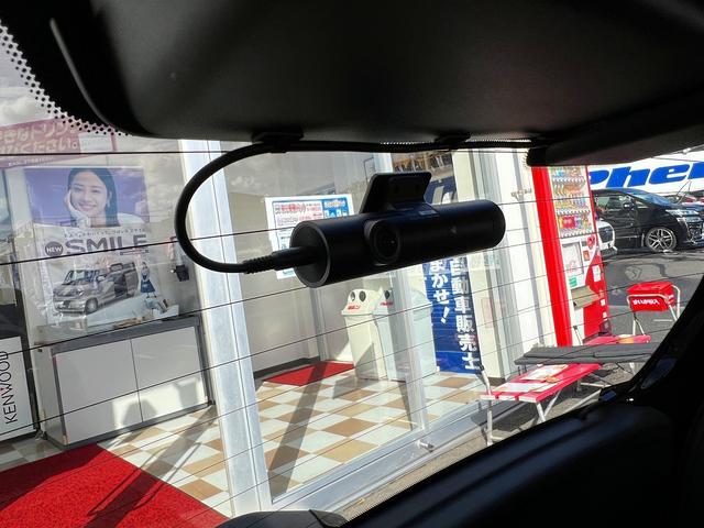 ノート e-パワー X☆純正ナビ☆全周囲M☆エマブレ☆試乗OK☆ 純正メモリーナビTV☆アラウンンドビューモニター☆エマージェンシーブレーキ☆インテリジェントルームミラー☆インテリキー☆ETC☆オートエアコン☆オートライト☆電動格納ミラー☆走行5.5万K☆試乗OK(14枚目)