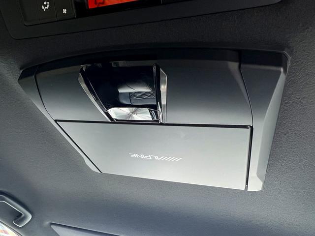 ヴォクシー ZS 煌III☆純正9インチナビ☆両側パワスラ☆試乗OK☆ 4WD☆純正9インチナビ☆フリップダウンモニター☆バックカメラ☆両側パワースライドドア☆革調シートカバー☆車高調☆LEDライト☆セーフティセンス☆スマートキー☆アイドリングストップ☆ETC☆試乗OK(24枚目)