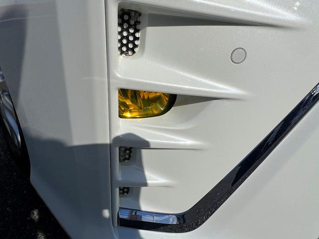 ヴォクシー ZS 煌III☆純正9インチナビ☆両側パワスラ☆試乗OK☆ 4WD☆純正9インチナビ☆フリップダウンモニター☆バックカメラ☆両側パワースライドドア☆革調シートカバー☆車高調☆LEDライト☆セーフティセンス☆スマートキー☆アイドリングストップ☆ETC☆試乗OK(41枚目)