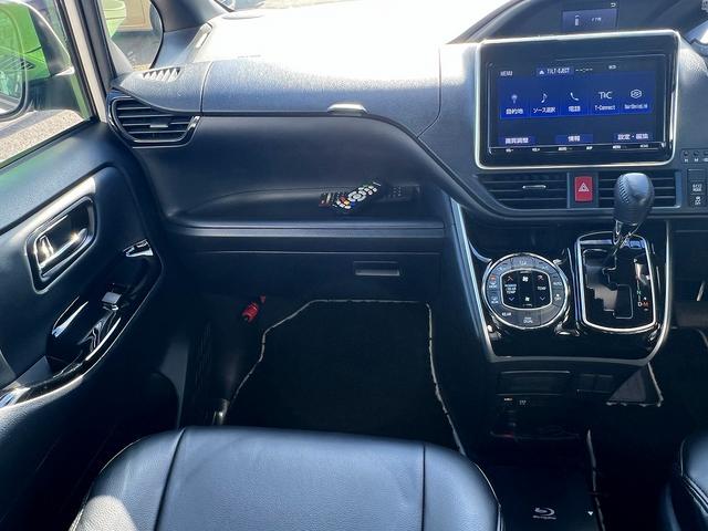 ヴォクシー ZS 煌III☆純正9インチナビ☆両側パワスラ☆試乗OK☆ 4WD☆純正9インチナビ☆フリップダウンモニター☆バックカメラ☆両側パワースライドドア☆革調シートカバー☆車高調☆LEDライト☆セーフティセンス☆スマートキー☆アイドリングストップ☆ETC☆試乗OK(75枚目)