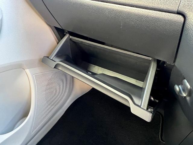 デイズ S☆メモリーナビ☆エマブレ☆ワンオーナー☆試乗OK☆ ワンオーナー☆フルセグメモリーナビ☆エマージェンシーブレーキ☆キーレスエントリー☆ETC☆アイドリングストップ☆ライトレベライザー☆ベンチシート☆アームレスト☆電動格納ミラー☆USB充電☆試乗OK(27枚目)