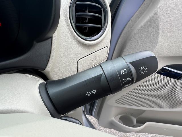 デイズ J☆SDナビ☆ヘッドライトレベライザー☆キーレス☆試乗OK☆ SDナビTV☆キーレスエントリー☆ETC☆ヘッドライトレベライザー☆ベンチシート☆アームレスト☆電動格納ミラー☆フロアマット☆ドアバイザー☆プライバシーガラス☆Wエアバッグ☆走行0.7万K☆試乗OK(7枚目)