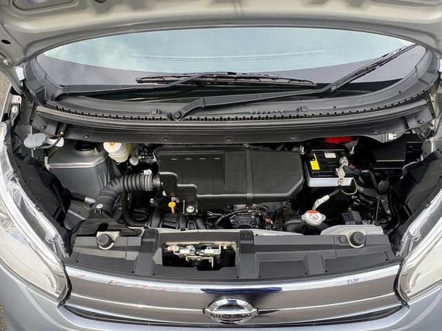 デイズ J☆SDナビ☆ヘッドライトレベライザー☆キーレス☆試乗OK☆ SDナビTV☆キーレスエントリー☆ETC☆ヘッドライトレベライザー☆ベンチシート☆アームレスト☆電動格納ミラー☆フロアマット☆ドアバイザー☆プライバシーガラス☆Wエアバッグ☆走行0.7万K☆試乗OK(76枚目)