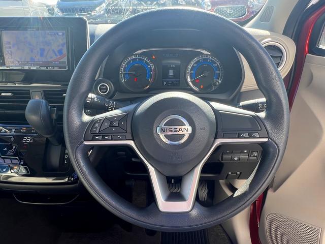 デイズ X☆4WD☆ナビ☆アラウンドビューモニター☆試乗OK☆ 4WD☆ナビTV☆アラウンンドビューモニター☆エマージェンシーブレーキ☆インテリキー☆オートエアコン☆前席シートヒーター☆アイドリングストップ☆14AW☆電動格納ミラー☆走行2.5万K☆試乗OK(4枚目)