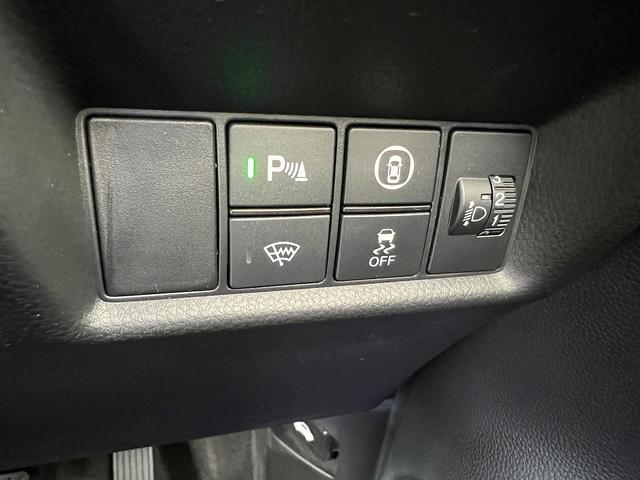 フィット e:HEVクロスター☆1オーナー☆9インチナビ☆試乗OK☆ ワンオーナー☆純正9インチナビ☆バックカメラ☆ブラックルーフ☆LEDオートライト☆スマートキー☆ETC☆16AW☆電子パーキング☆ホンダセンシング☆アダプティブクルーズC☆オートハイビーム☆試乗OK(18枚目)