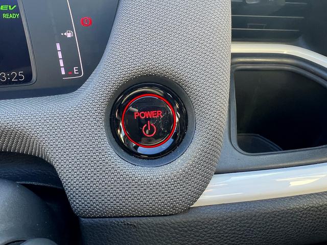 フィット e:HEVクロスター☆1オーナー☆9インチナビ☆試乗OK☆ ワンオーナー☆純正9インチナビ☆バックカメラ☆ブラックルーフ☆LEDオートライト☆スマートキー☆ETC☆16AW☆電子パーキング☆ホンダセンシング☆アダプティブクルーズC☆オートハイビーム☆試乗OK(27枚目)