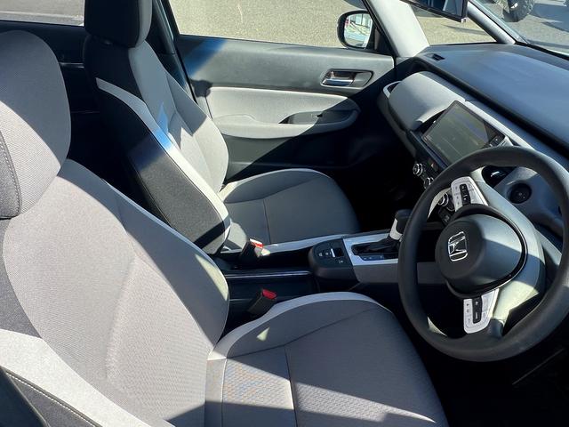 フィット e:HEVクロスター☆1オーナー☆9インチナビ☆試乗OK☆ ワンオーナー☆純正9インチナビ☆バックカメラ☆ブラックルーフ☆LEDオートライト☆スマートキー☆ETC☆16AW☆電子パーキング☆ホンダセンシング☆アダプティブクルーズC☆オートハイビーム☆試乗OK(70枚目)