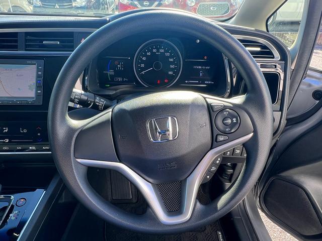 シャトル ハイブリッド　ホンダセンシング☆メモリーナビ☆試乗ＯＫ☆　純正メモリーナビ☆バックカメラ☆スマートキー☆ＥＴＣ☆前後ドライブレコーダー☆オートエアコン☆ホンダセンシング☆アダプティブクルーズコントロール☆ＬＫＡＳ☆電動格納ミラー☆走行５．８万キロ☆試乗ＯＫ（4枚目）