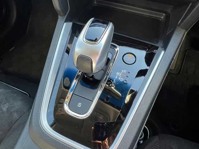 シャトル ハイブリッド　ホンダセンシング☆メモリーナビ☆試乗ＯＫ☆　純正メモリーナビ☆バックカメラ☆スマートキー☆ＥＴＣ☆前後ドライブレコーダー☆オートエアコン☆ホンダセンシング☆アダプティブクルーズコントロール☆ＬＫＡＳ☆電動格納ミラー☆走行５．８万キロ☆試乗ＯＫ（14枚目）