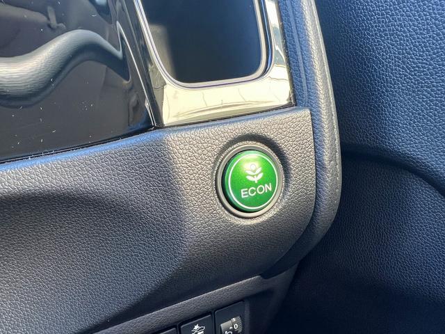 シャトル ハイブリッド　ホンダセンシング☆メモリーナビ☆試乗ＯＫ☆　純正メモリーナビ☆バックカメラ☆スマートキー☆ＥＴＣ☆前後ドライブレコーダー☆オートエアコン☆ホンダセンシング☆アダプティブクルーズコントロール☆ＬＫＡＳ☆電動格納ミラー☆走行５．８万キロ☆試乗ＯＫ（31枚目）