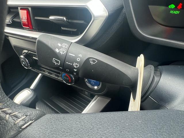 ロッキー プレミアムG HEV☆ディスプレイオーディオ☆試乗OK☆ ディスプレイオーディオ☆バックカメラ☆ハーフレザーシート☆前席シートヒーター☆LEDオートライト☆17AW☆スマートアシスト☆レーダークルーズC☆S-PDL☆電子パーキング☆電動格納ミラー☆試乗OK(5枚目)