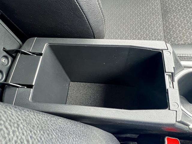 ロッキー プレミアムG HEV☆ディスプレイオーディオ☆試乗OK☆ ディスプレイオーディオ☆バックカメラ☆ハーフレザーシート☆前席シートヒーター☆LEDオートライト☆17AW☆スマートアシスト☆レーダークルーズC☆S-PDL☆電子パーキング☆電動格納ミラー☆試乗OK(28枚目)