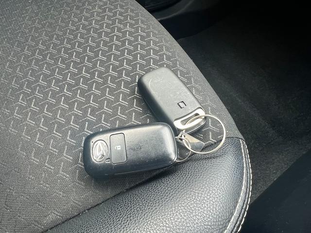 ロッキー プレミアムG HEV☆ディスプレイオーディオ☆試乗OK☆ ディスプレイオーディオ☆バックカメラ☆ハーフレザーシート☆前席シートヒーター☆LEDオートライト☆17AW☆スマートアシスト☆レーダークルーズC☆S-PDL☆電子パーキング☆電動格納ミラー☆試乗OK(33枚目)