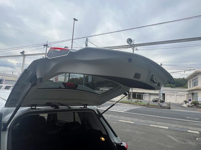 ロッキー プレミアムG HEV☆ディスプレイオーディオ☆試乗OK☆ ディスプレイオーディオ☆バックカメラ☆ハーフレザーシート☆前席シートヒーター☆LEDオートライト☆17AW☆スマートアシスト☆レーダークルーズC☆S-PDL☆電子パーキング☆電動格納ミラー☆試乗OK(35枚目)