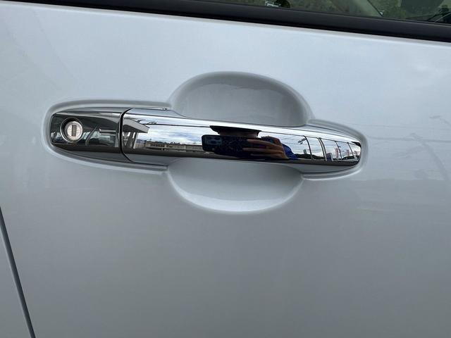 ロッキー プレミアムG HEV☆ディスプレイオーディオ☆試乗OK☆ ディスプレイオーディオ☆バックカメラ☆ハーフレザーシート☆前席シートヒーター☆LEDオートライト☆17AW☆スマートアシスト☆レーダークルーズC☆S-PDL☆電子パーキング☆電動格納ミラー☆試乗OK(42枚目)