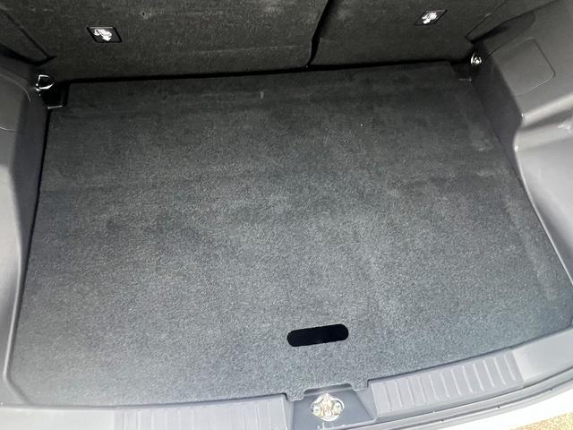 ロッキー プレミアムG HEV☆ディスプレイオーディオ☆試乗OK☆ ディスプレイオーディオ☆バックカメラ☆ハーフレザーシート☆前席シートヒーター☆LEDオートライト☆17AW☆スマートアシスト☆レーダークルーズC☆S-PDL☆電子パーキング☆電動格納ミラー☆試乗OK(57枚目)