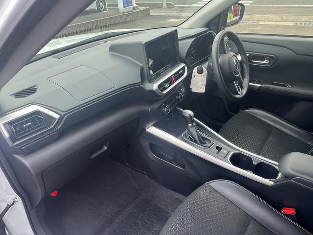 ロッキー プレミアムG HEV☆ディスプレイオーディオ☆試乗OK☆ ディスプレイオーディオ☆バックカメラ☆ハーフレザーシート☆前席シートヒーター☆LEDオートライト☆17AW☆スマートアシスト☆レーダークルーズC☆S-PDL☆電子パーキング☆電動格納ミラー☆試乗OK(71枚目)