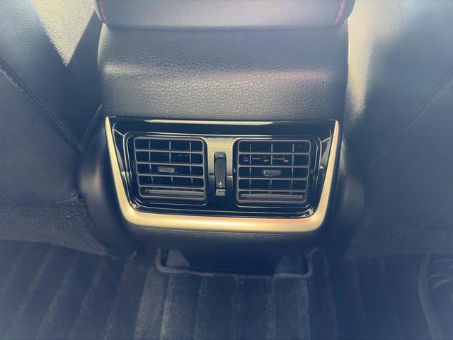 ハリアー エレガンス☆4WD☆エアロ☆9インチナビ☆Bカメラ☆試乗OK ワンオーナー☆4WD☆純正9インチナビ☆バックカメラ☆サンルーフ☆エアロ☆ハーフレザー☆LEDオートライト☆スマートキー☆セーフティセンス☆レーダークルーズ☆ETC☆18AW☆走行2.6万K☆試乗OK(16枚目)