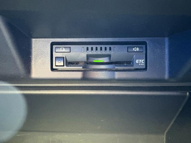 ハリアー エレガンス☆4WD☆エアロ☆9インチナビ☆Bカメラ☆試乗OK ワンオーナー☆4WD☆純正9インチナビ☆バックカメラ☆サンルーフ☆エアロ☆ハーフレザー☆LEDオートライト☆スマートキー☆セーフティセンス☆レーダークルーズ☆ETC☆18AW☆走行2.6万K☆試乗OK(18枚目)