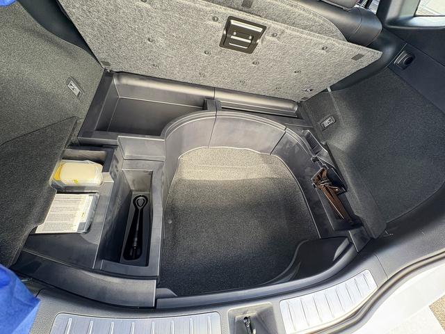 ハリアー エレガンス☆4WD☆エアロ☆9インチナビ☆Bカメラ☆試乗OK ワンオーナー☆4WD☆純正9インチナビ☆バックカメラ☆サンルーフ☆エアロ☆ハーフレザー☆LEDオートライト☆スマートキー☆セーフティセンス☆レーダークルーズ☆ETC☆18AW☆走行2.6万K☆試乗OK(61枚目)