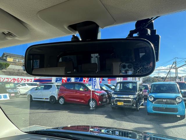 キューブ １５Ｘ　Ｖセレクション☆純正ＳＤナビ☆純正エアロ☆試乗ＯＫ☆　純正ＳＤナビ☆バックカメラ☆純正エアロ☆１５ＡＷ☆インテリジェントキー☆プッシュスタート☆アイドリングストップ☆ビルトインＥＴＣ☆前後ドライブレコーダー☆リアスライドシート☆走行４．９万Ｋ☆試乗ＯＫ（15枚目）