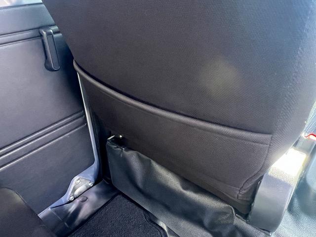 ハイゼットカーゴ クルーズターボＳＡＩＩＩ☆切替４ＷＤ☆キーレス☆試乗ＯＫ☆　切替４ＷＤ☆５速マニュアル☆スマートアシスト３☆純正メモリーナビ☆キーレス☆ＬＥＤオートライト☆ＬＥＤフォグ☆エコアイドル☆ヘッドシェルフ☆電格ミラー☆オートハイビーム☆ライトレベライザー☆試乗ＯＫ（23枚目）