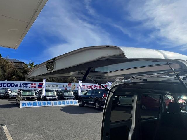 ハイゼットカーゴ クルーズターボＳＡＩＩＩ☆切替４ＷＤ☆キーレス☆試乗ＯＫ☆　切替４ＷＤ☆５速マニュアル☆スマートアシスト３☆純正メモリーナビ☆キーレス☆ＬＥＤオートライト☆ＬＥＤフォグ☆エコアイドル☆ヘッドシェルフ☆電格ミラー☆オートハイビーム☆ライトレベライザー☆試乗ＯＫ（35枚目）