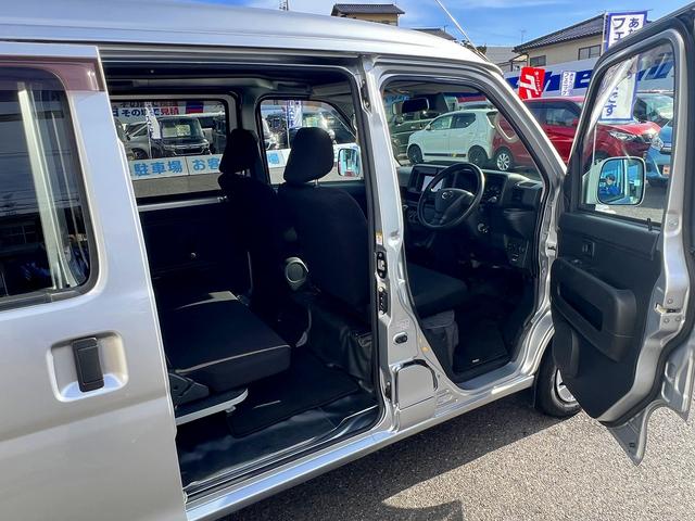 ハイゼットカーゴ クルーズターボＳＡＩＩＩ☆切替４ＷＤ☆キーレス☆試乗ＯＫ☆　切替４ＷＤ☆５速マニュアル☆スマートアシスト３☆純正メモリーナビ☆キーレス☆ＬＥＤオートライト☆ＬＥＤフォグ☆エコアイドル☆ヘッドシェルフ☆電格ミラー☆オートハイビーム☆ライトレベライザー☆試乗ＯＫ（38枚目）
