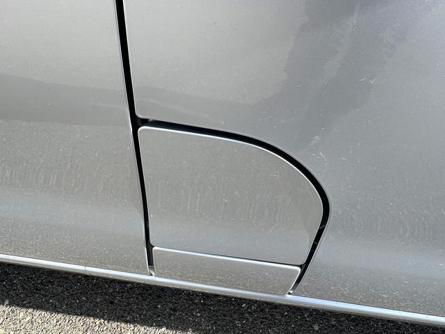 ハイゼットカーゴ クルーズターボＳＡＩＩＩ☆切替４ＷＤ☆キーレス☆試乗ＯＫ☆　切替４ＷＤ☆５速マニュアル☆スマートアシスト３☆純正メモリーナビ☆キーレス☆ＬＥＤオートライト☆ＬＥＤフォグ☆エコアイドル☆ヘッドシェルフ☆電格ミラー☆オートハイビーム☆ライトレベライザー☆試乗ＯＫ（42枚目）