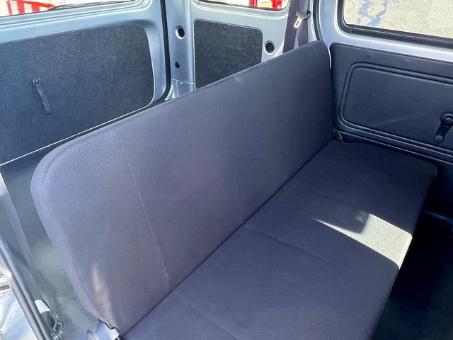 ハイゼットカーゴ クルーズターボＳＡＩＩＩ☆切替４ＷＤ☆キーレス☆試乗ＯＫ☆　切替４ＷＤ☆５速マニュアル☆スマートアシスト３☆純正メモリーナビ☆キーレス☆ＬＥＤオートライト☆ＬＥＤフォグ☆エコアイドル☆ヘッドシェルフ☆電格ミラー☆オートハイビーム☆ライトレベライザー☆試乗ＯＫ（64枚目）