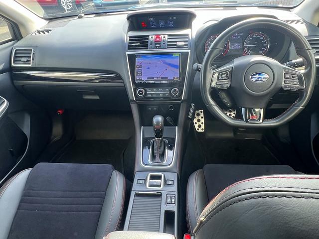 レヴォーグ １．６ＳＴＩスポーツアイサイト　ブラックセレクション　ワンオーナー☆９インチナビ☆サイド＆バックカメラ☆レカロ製ハーフレザーシート☆シートヒーター☆パワーシート☆ＬＥＤライト☆デジタルインナーミラー☆アイサイト☆ＢＳＭ☆１８ＡＷ☆走行４．９万Ｋ☆試乗ＯＫ（3枚目）