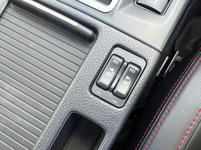 レヴォーグ １．６ＳＴＩスポーツアイサイト　ブラックセレクション　ワンオーナー☆９インチナビ☆サイド＆バックカメラ☆レカロ製ハーフレザーシート☆シートヒーター☆パワーシート☆ＬＥＤライト☆デジタルインナーミラー☆アイサイト☆ＢＳＭ☆１８ＡＷ☆走行４．９万Ｋ☆試乗ＯＫ（35枚目）