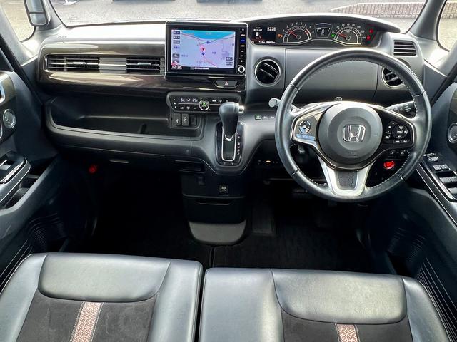 N-BOXカスタム G・Lターボホンダセンシング☆SDナビ☆半革☆試乗OK☆ 純正8インチナビ☆バックカメラ☆両側パワースライドドア☆ハーフレザーシート☆LEDライト☆スマートキー☆ETC☆ホンダセンシング☆LKAS☆アダプティブクルーズ☆15AW☆走行5.0万K☆試乗OK(3枚目)