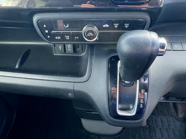 N-BOXカスタム G・Lターボホンダセンシング☆SDナビ☆半革☆試乗OK☆ 純正8インチナビ☆バックカメラ☆両側パワースライドドア☆ハーフレザーシート☆LEDライト☆スマートキー☆ETC☆ホンダセンシング☆LKAS☆アダプティブクルーズ☆15AW☆走行5.0万K☆試乗OK(12枚目)