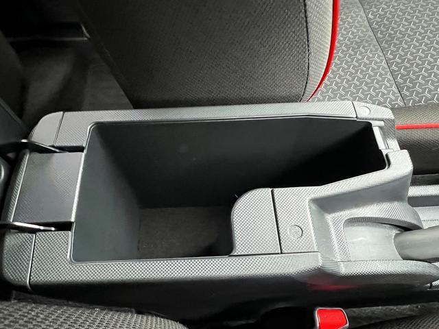 ロッキー Ｇ☆ＳＤナビ☆パノラマモニター☆シートヒーター☆試乗ＯＫ☆　純正９インチナビ☆パノラマモニター☆ＬＥＤオートライト☆スマートキー☆プッシュスタート☆前席シートヒーター☆スマートアシスト☆ＢＳＭ☆レーダークルーズＣ☆１７ＡＷ☆ＥＴＣ☆走行４．３万Ｋ☆試乗ＯＫ（13枚目）