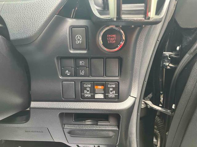 ヴォクシー ZS 煌II 11インチアルパインナビ フリップダウンモニター バックカメラ ETC 社外エアロ デジタルインナーミラー 19インチ社外ホイール インテリジェントクリアランスソナー トヨタセーフティーセンス(6枚目)