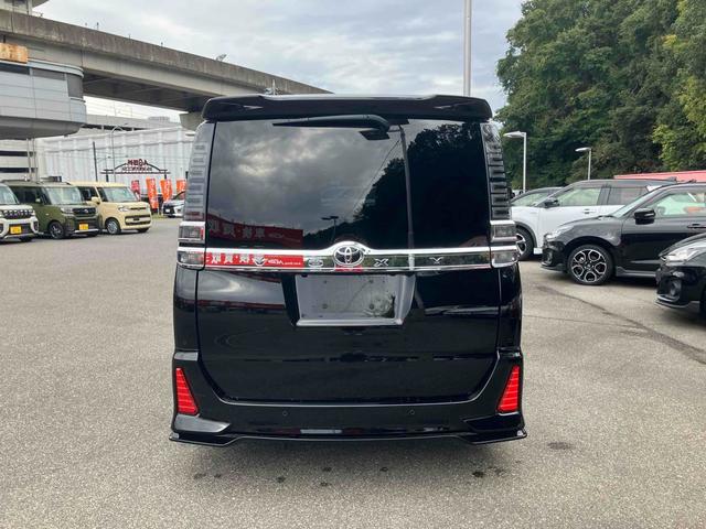 ヴォクシー ZS 煌II 11インチアルパインナビ フリップダウンモニター バックカメラ ETC 社外エアロ デジタルインナーミラー 19インチ社外ホイール インテリジェントクリアランスソナー トヨタセーフティーセンス(15枚目)