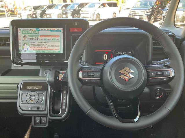 スペーシアギア ハイブリッドＸＺ　ターボ　純正９インチナビ　ＴＶ　全方位カメラ　両側電動スライドドア　レーダークルーズ　ステアリングヒーター　前席シートヒーター　サーキュレーター（2枚目）