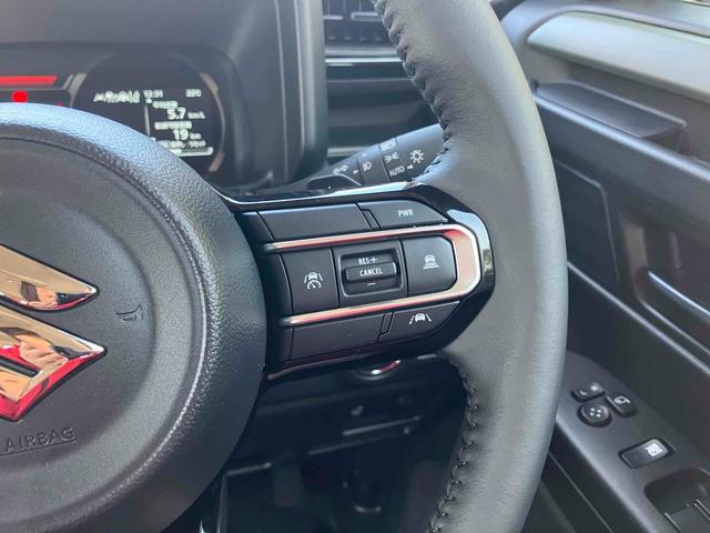 スペーシアギア ハイブリッドＸＺ　ターボ　純正９インチナビ　ＴＶ　全方位カメラ　両側電動スライドドア　レーダークルーズ　ステアリングヒーター　前席シートヒーター　サーキュレーター（10枚目）