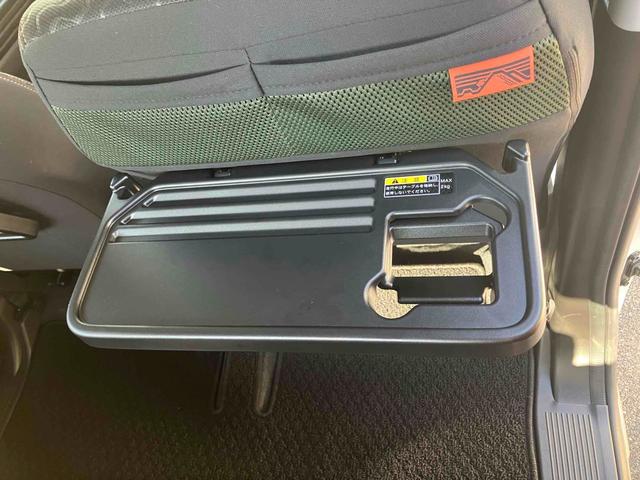 スペーシアギア ハイブリッドＸＺ　ターボ　純正９インチナビ　ＴＶ　全方位カメラ　両側電動スライドドア　レーダークルーズ　ステアリングヒーター　前席シートヒーター　サーキュレーター（24枚目）