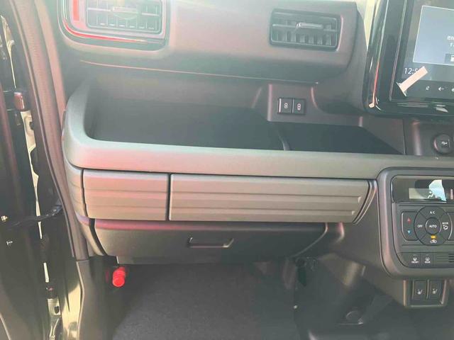 スペーシアギア ハイブリッドＸＺ　全方位カメラ付メモリーナビ　電動パーキング　ＬＥＤヘッドライト　両側電動スライドドア　サーキュレーター　ステアリングヒーター　シートヒーター　クルーズコントロール（10枚目）